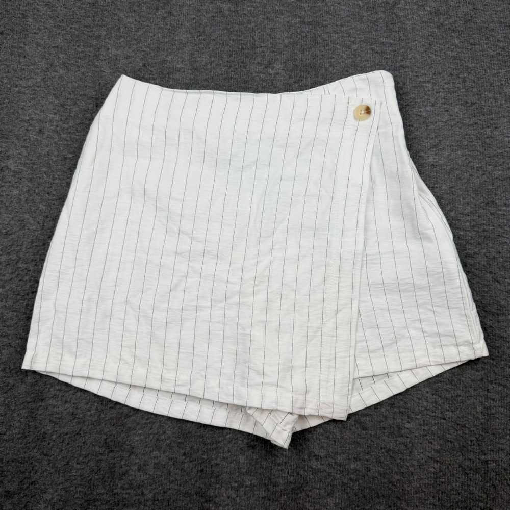 Lush Pinstripe Skort Women's‎ Small White Black Striped Wrap Front Button Side